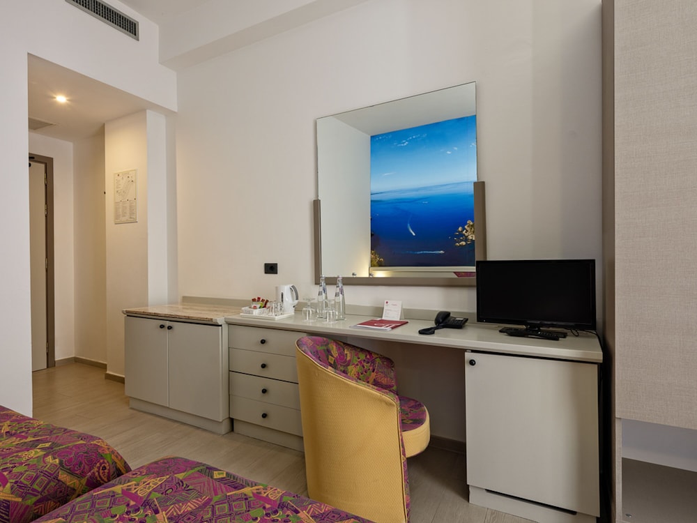 Antares Hotel 41/50