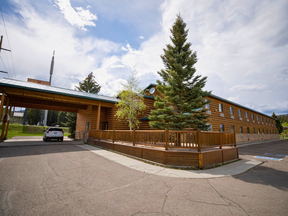 Mountain Vista Hotel 66/76