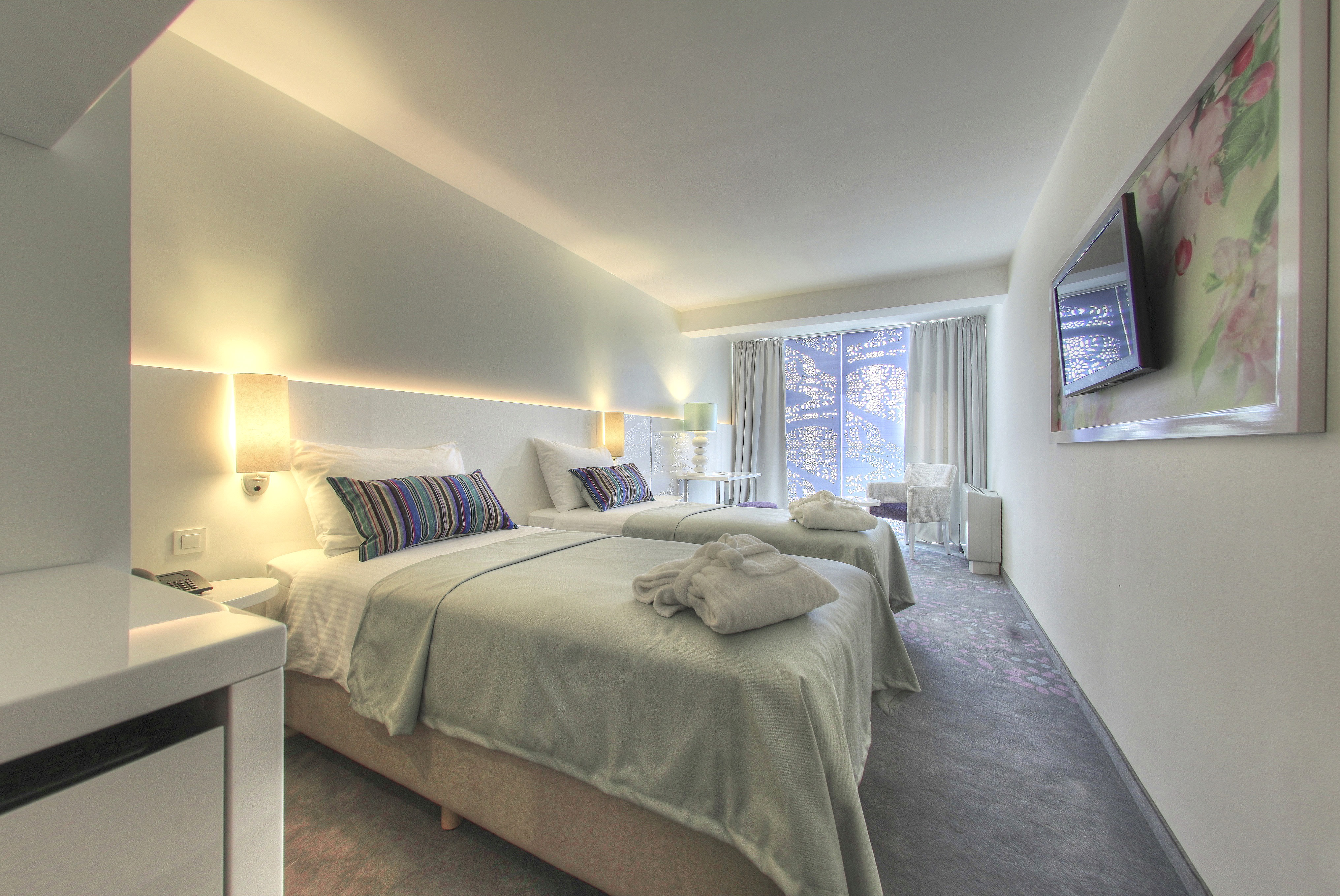 Room, Double or Twin Bed, Park or Courtyard View, French Balcony