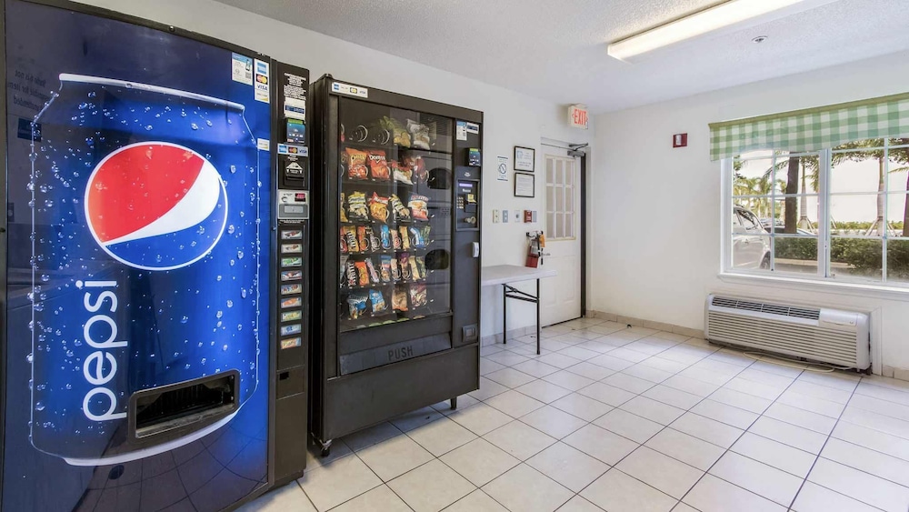 Studio 6 Extended Stay - Coral Springs, FL - Fort Lauderdale in CORAL SPRINGS - FL