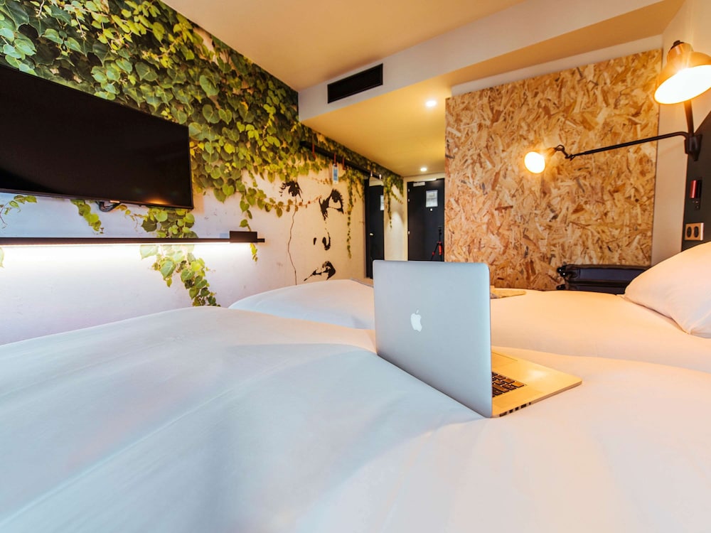ibis Styles Rouen Centre Rive Gauche 12/67