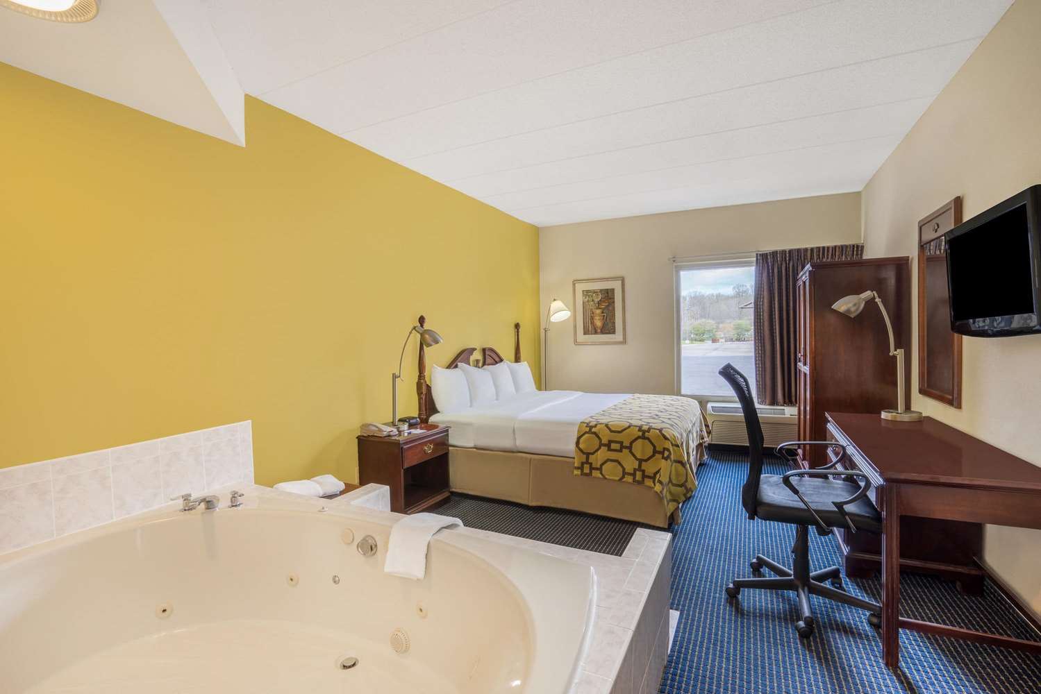 Baymont by Wyndham Warrenton 12/12