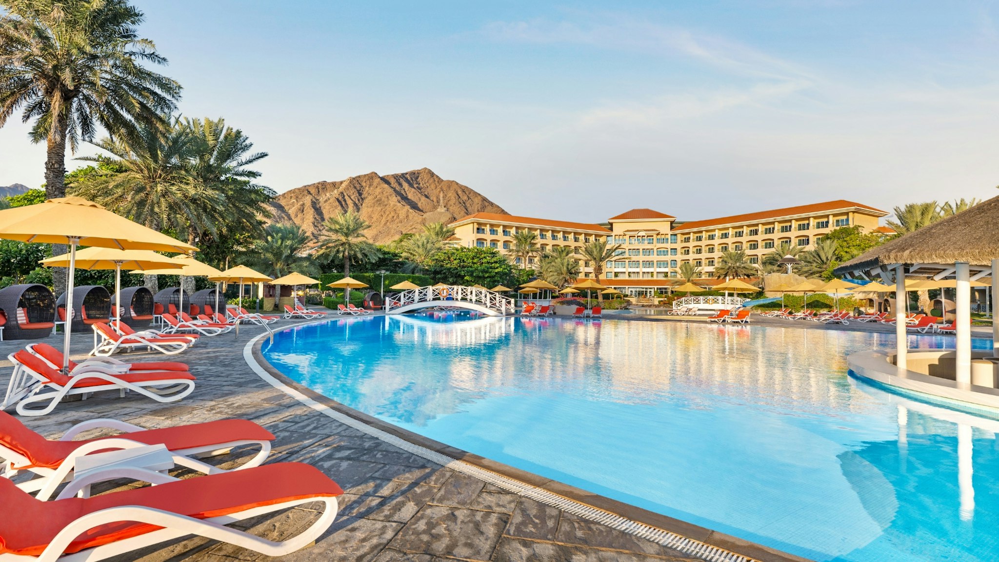 Fujairah Rotana Resort and Spa 37/38