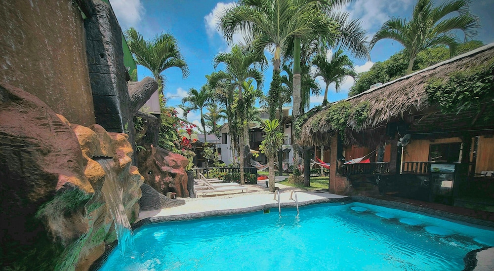 Arenal Hostel Resort 47/50