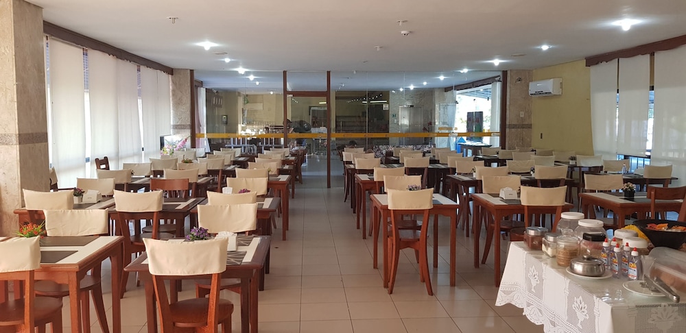 Golden Beach Hotel 63/86