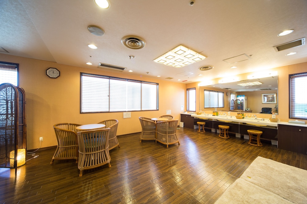 Hotel Claiton Esaka 26/34
