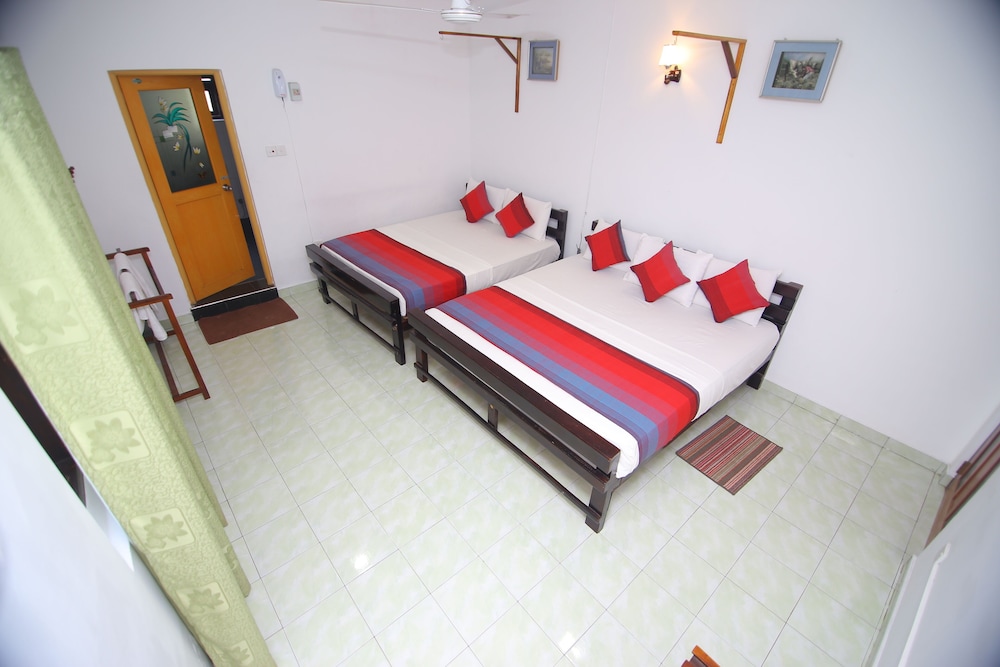 Thilaka City Hotel 14/44