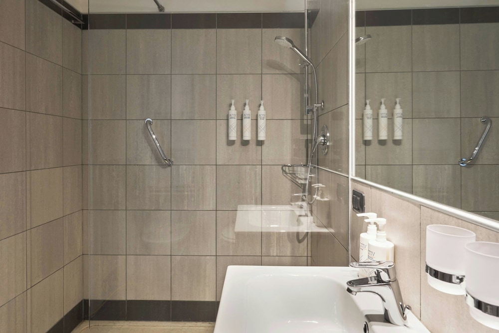 غرفة قياسية بسرير فردي بإطلالة على المدينة، Four Point Flex Sheraton Bologna Airport 5/5