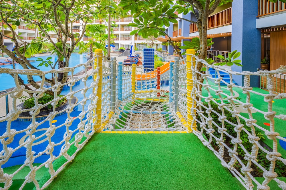 Deevana Plaza Phuket Patong 63/73