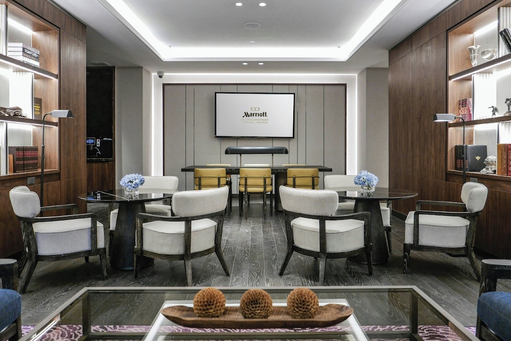 Marriott Executive Apartments, Bangkok Townhall Sukhumvit 38/49