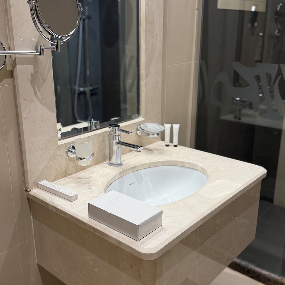 Mandarin Hotel Apartments 45/49