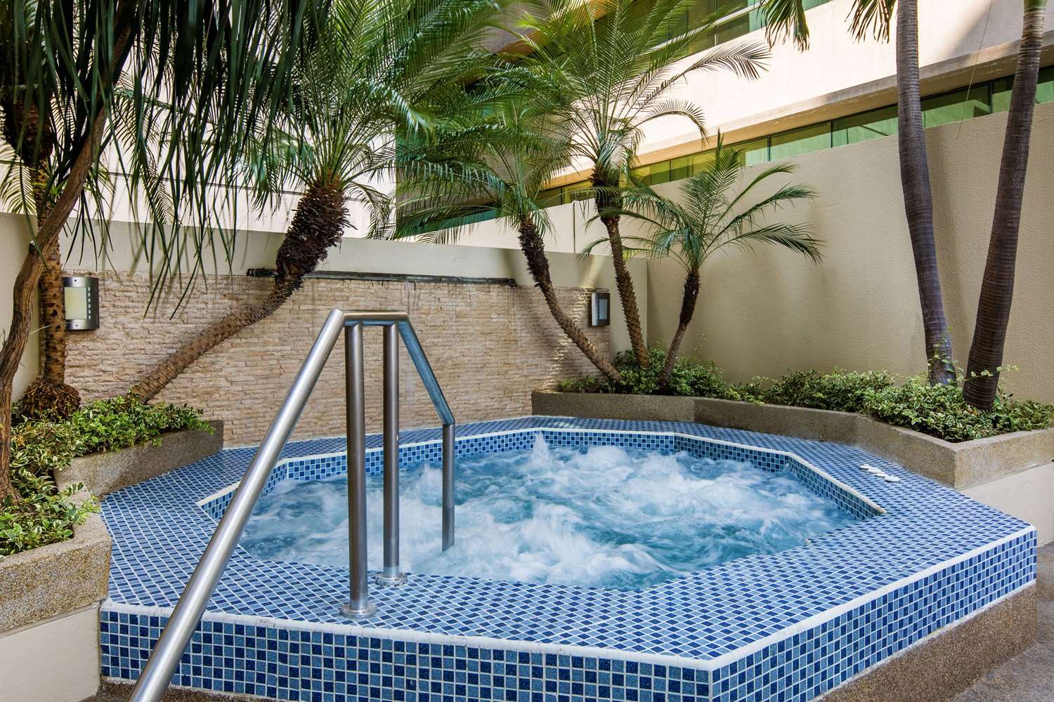 Wyndham Garden Guayaquil 9/26