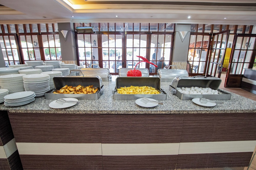 Pigale Beach Resort 44/66