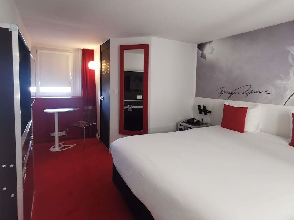 STANDARD, DOUBLE BED