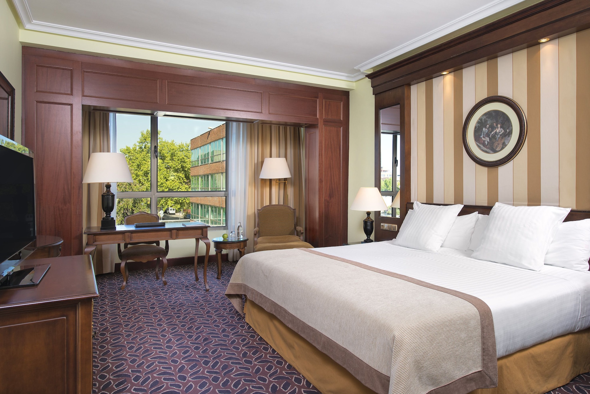SUPERIOR, DOUBLE BED