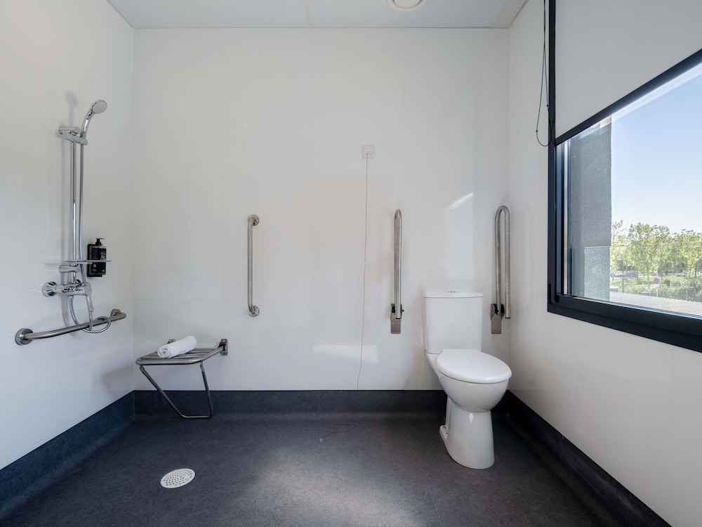 ibis budget Madrid Aeropuerto 55/58