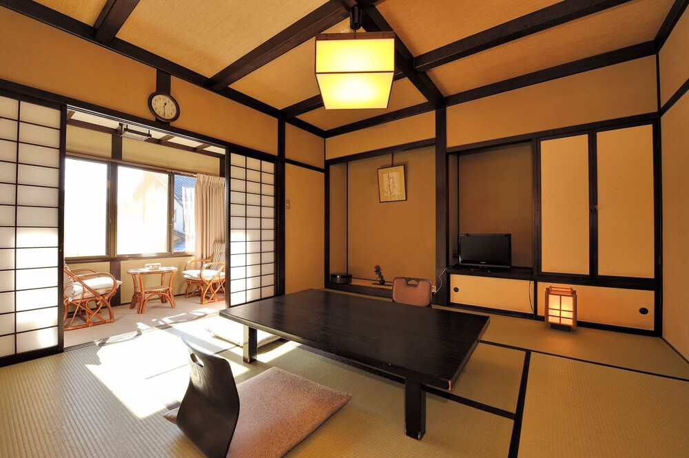 Izumiya Zenbe 13/50