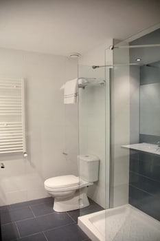 280 Hotel Formerly Premiere Classe Zaragoza 280 52/54