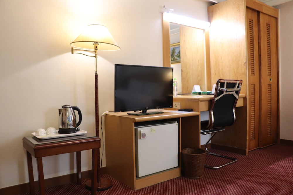 Oriental Hotel 42/50