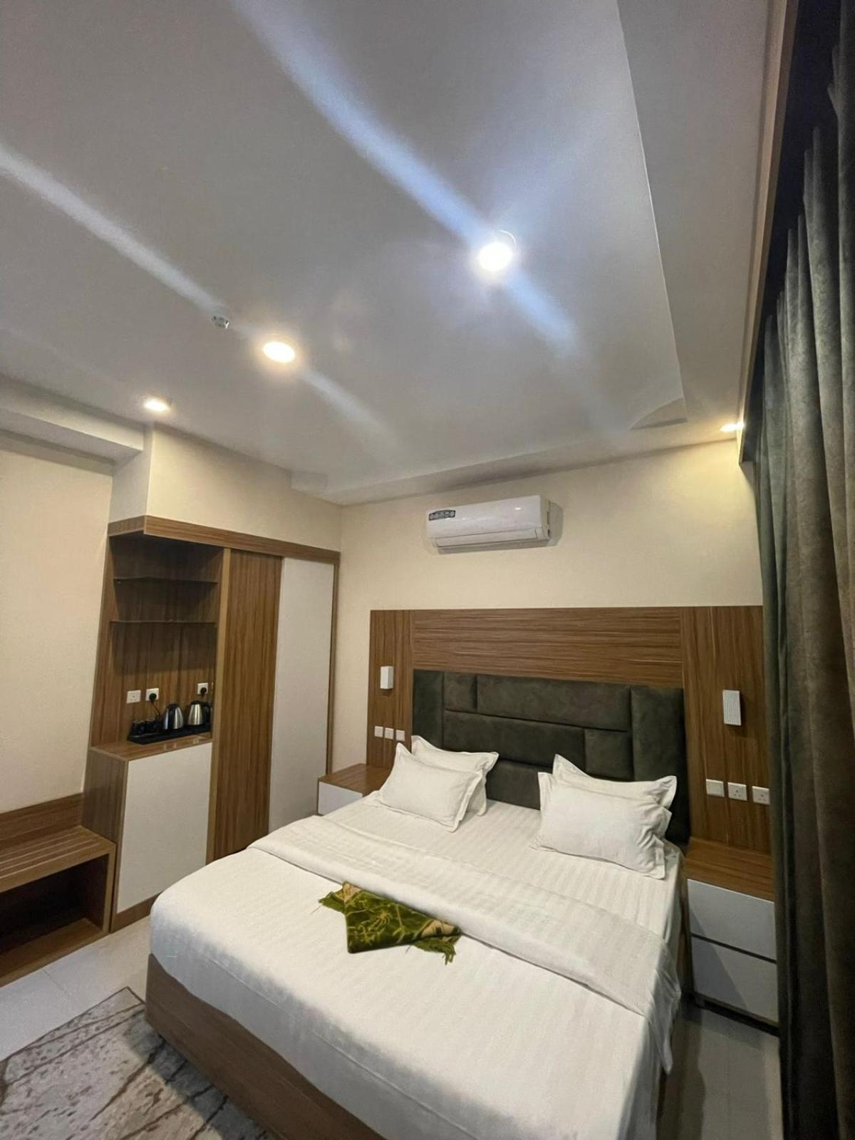 بيت الشرق للوحدات السكنية المفروشة(Orient House) 26/58