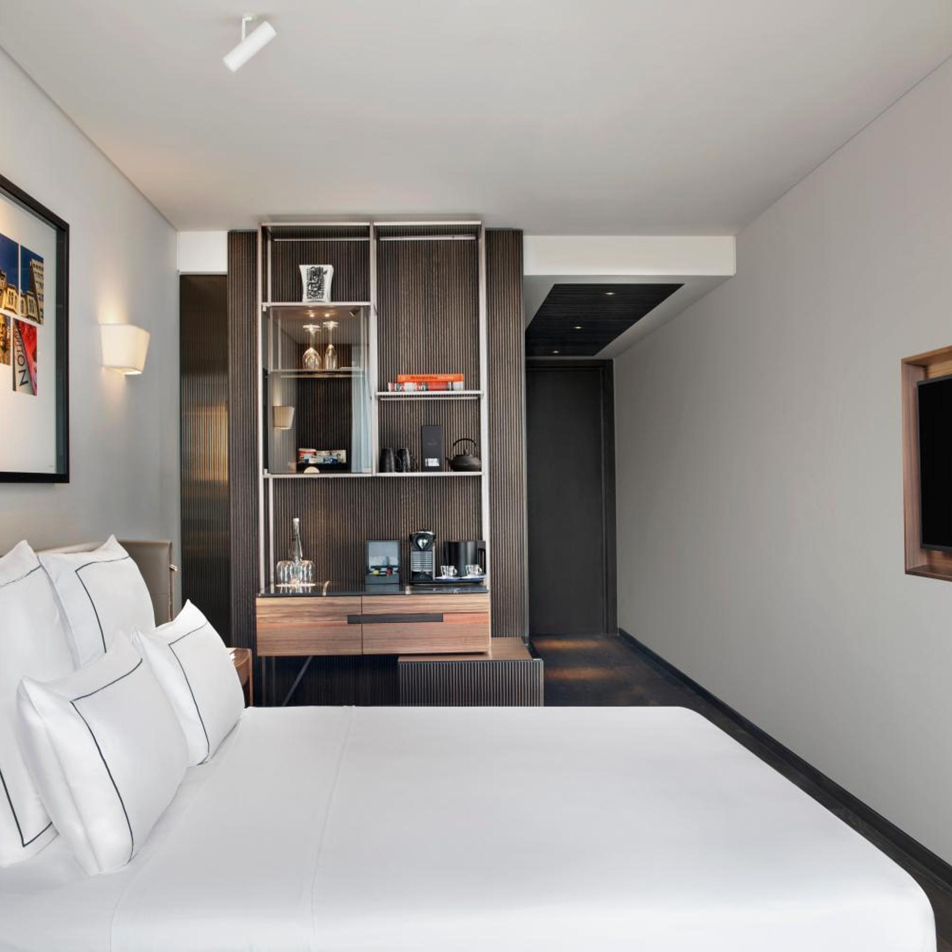 Standard, King Bed
