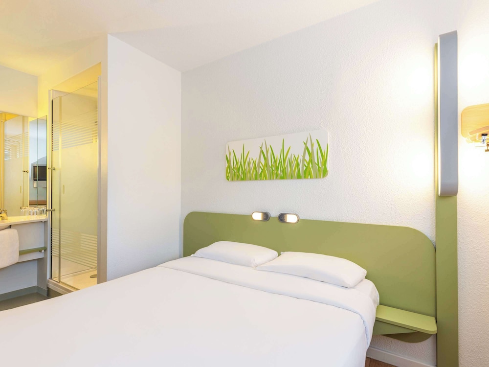 Ibis Budget Zurich City West 33/63
