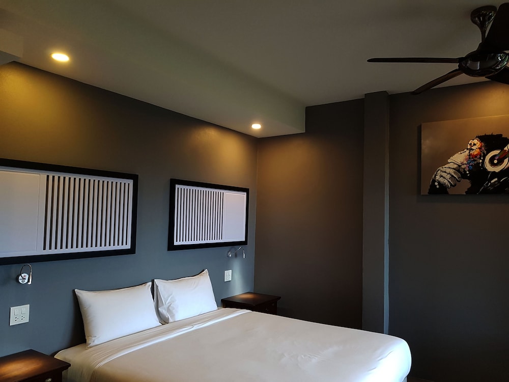1 BEDROOM, DELUXE, SEA VIEW, KITCHENETTE