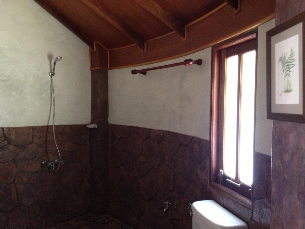 Malibu Beach Bungalows 35/61
