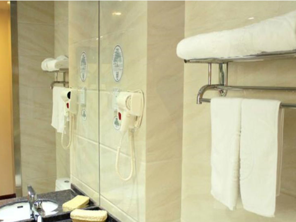 GreenTree Inn Beijing Daxing Xingye Street Liyuan Business Hotel 45/49