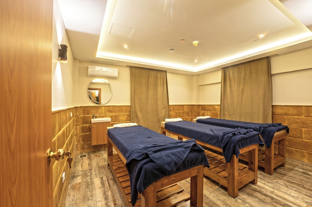 Invidia Coral Beach Tiran 83/137