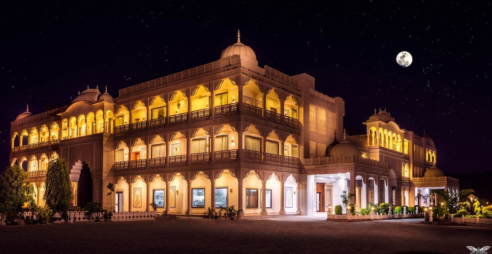 Regenta Resort Vanya Mahal 1/49