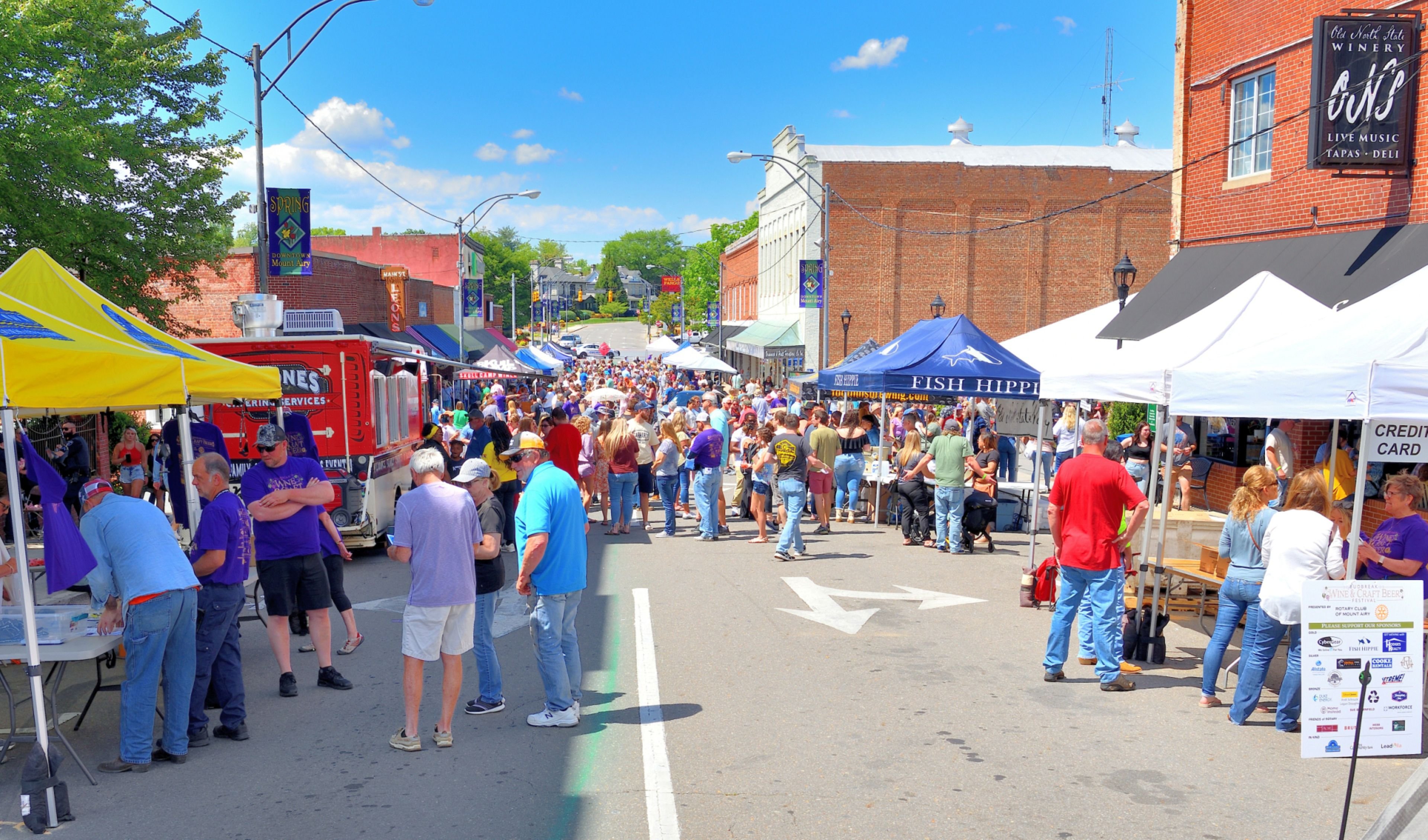 Holiday Inn Express Hotel And Suites Mount Airy 54/60