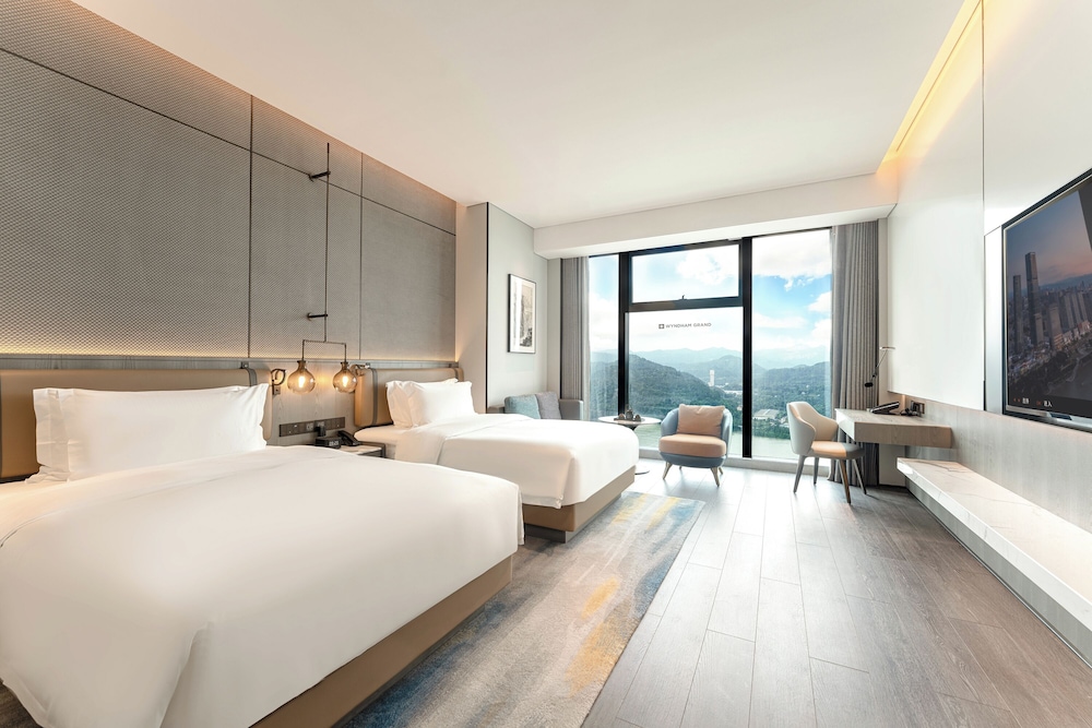 Wyndham Grand Yichang Riverside 28/71