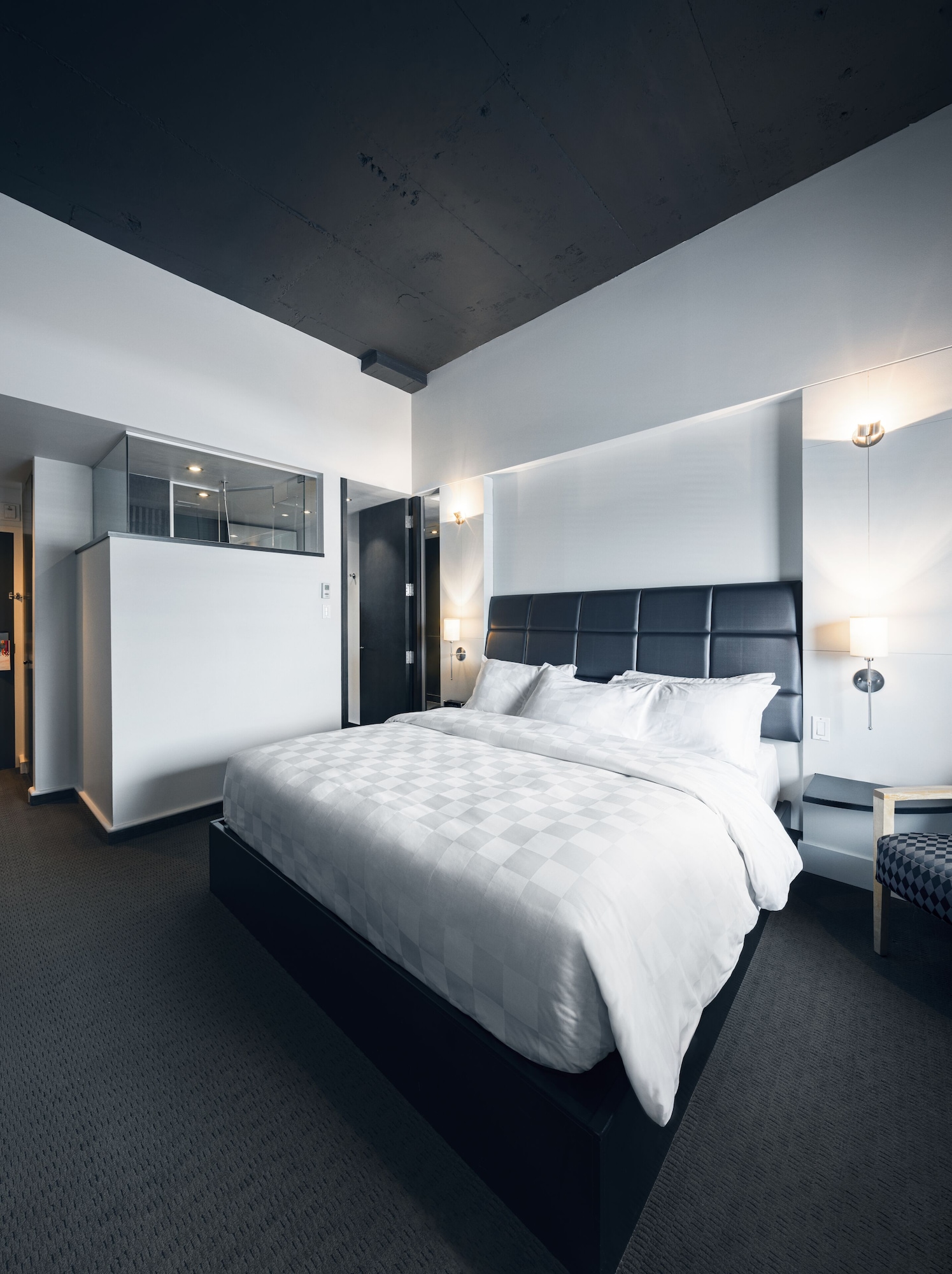 Standard, King Bed, Hotel Alt Quebec 5/9