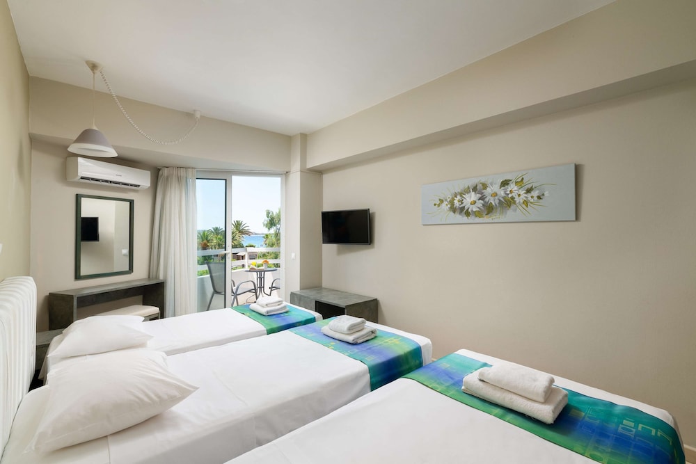 Lito Hotel 27/66