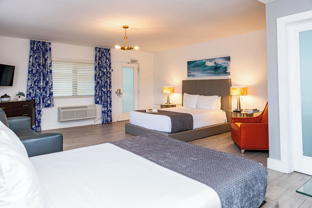 Beachside All Suites Hotel 7/38