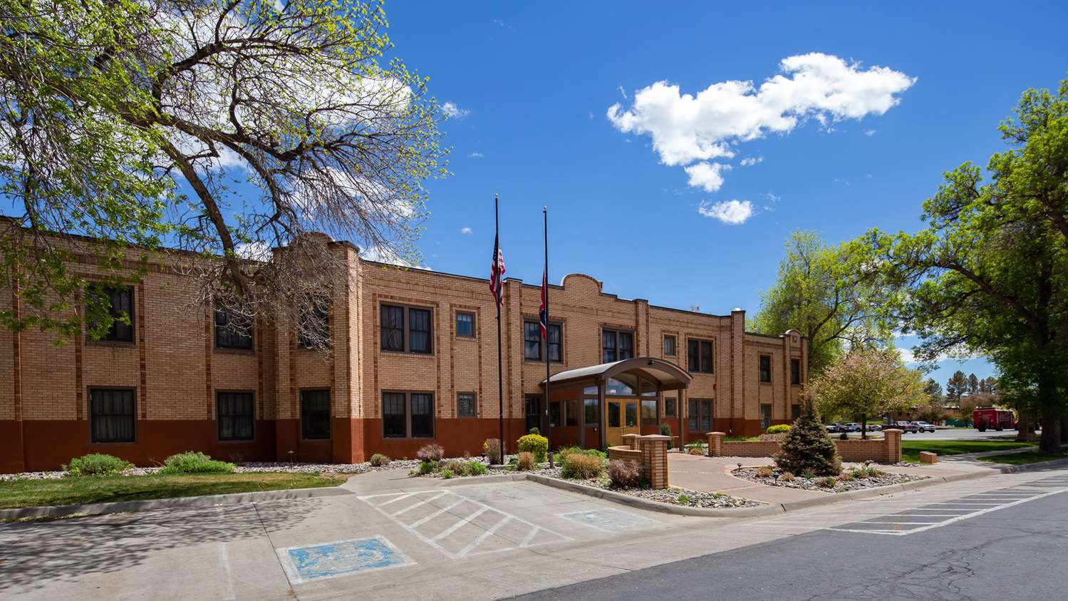 Best Western Plus Plaza Hotel 10/12