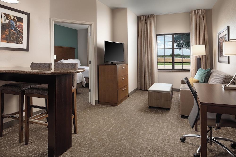 Staybridge Suites Forth Worth West 42/55
