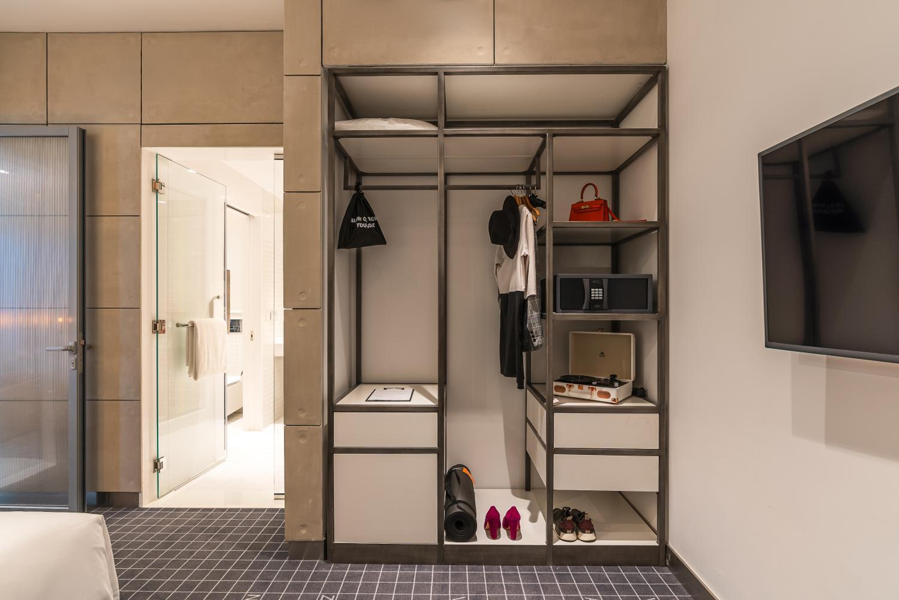 Studio One Hotel in DUBAI