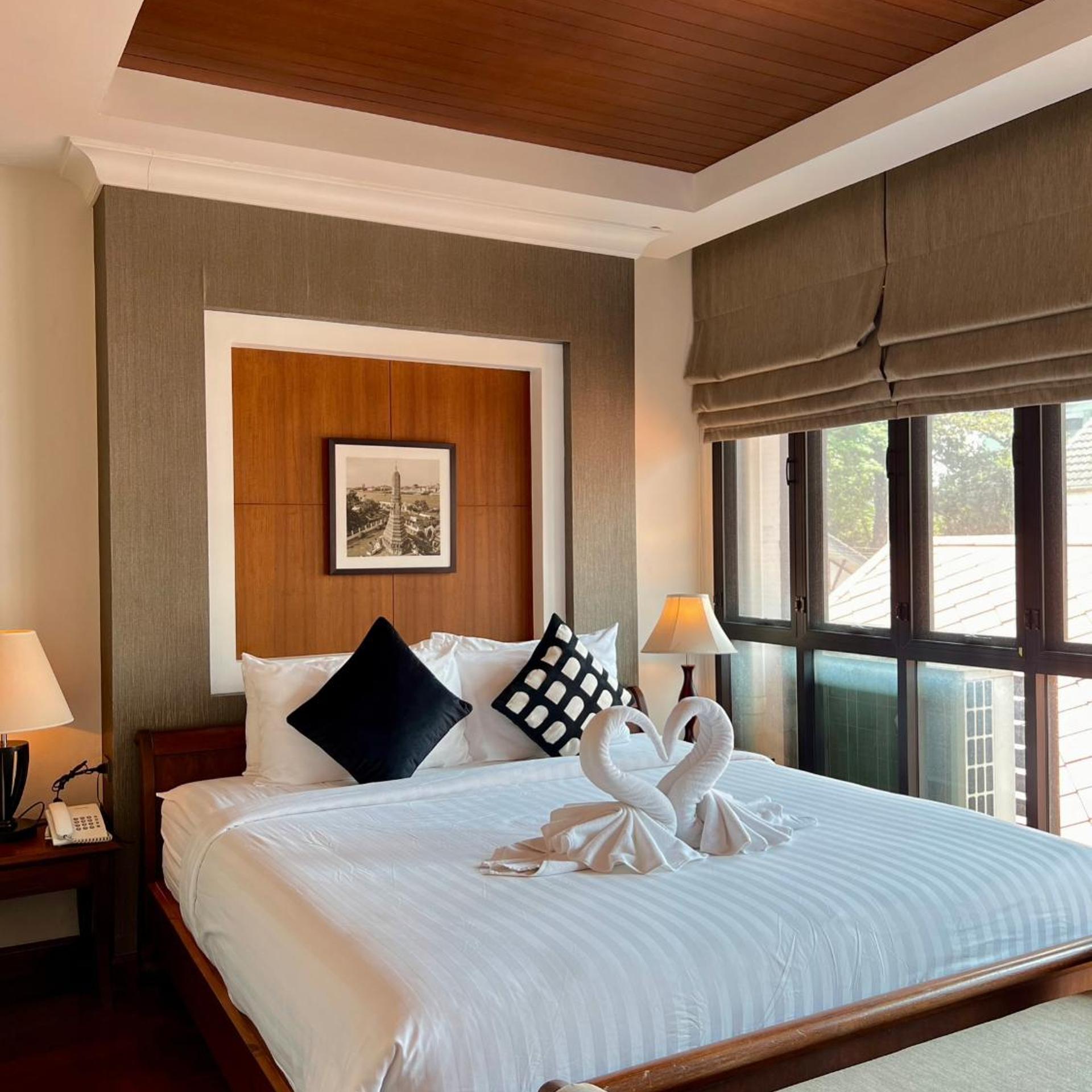 جناح، Yotaka Bangkok Hotel 3/10