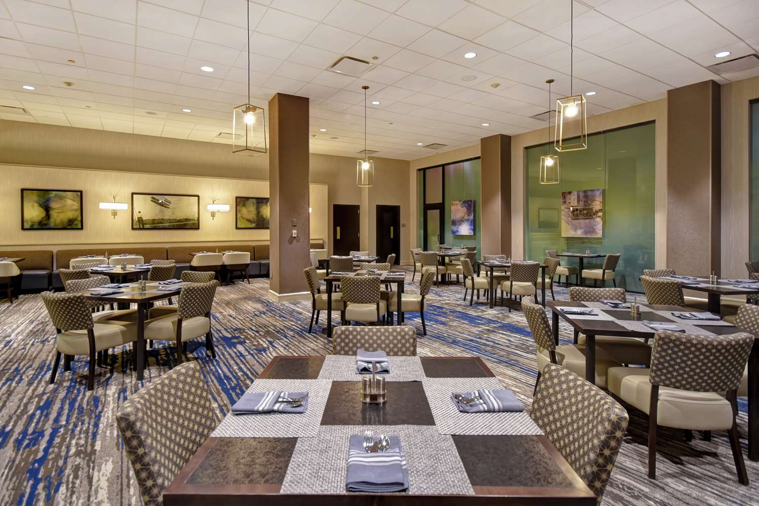 restaurant cafeteria
