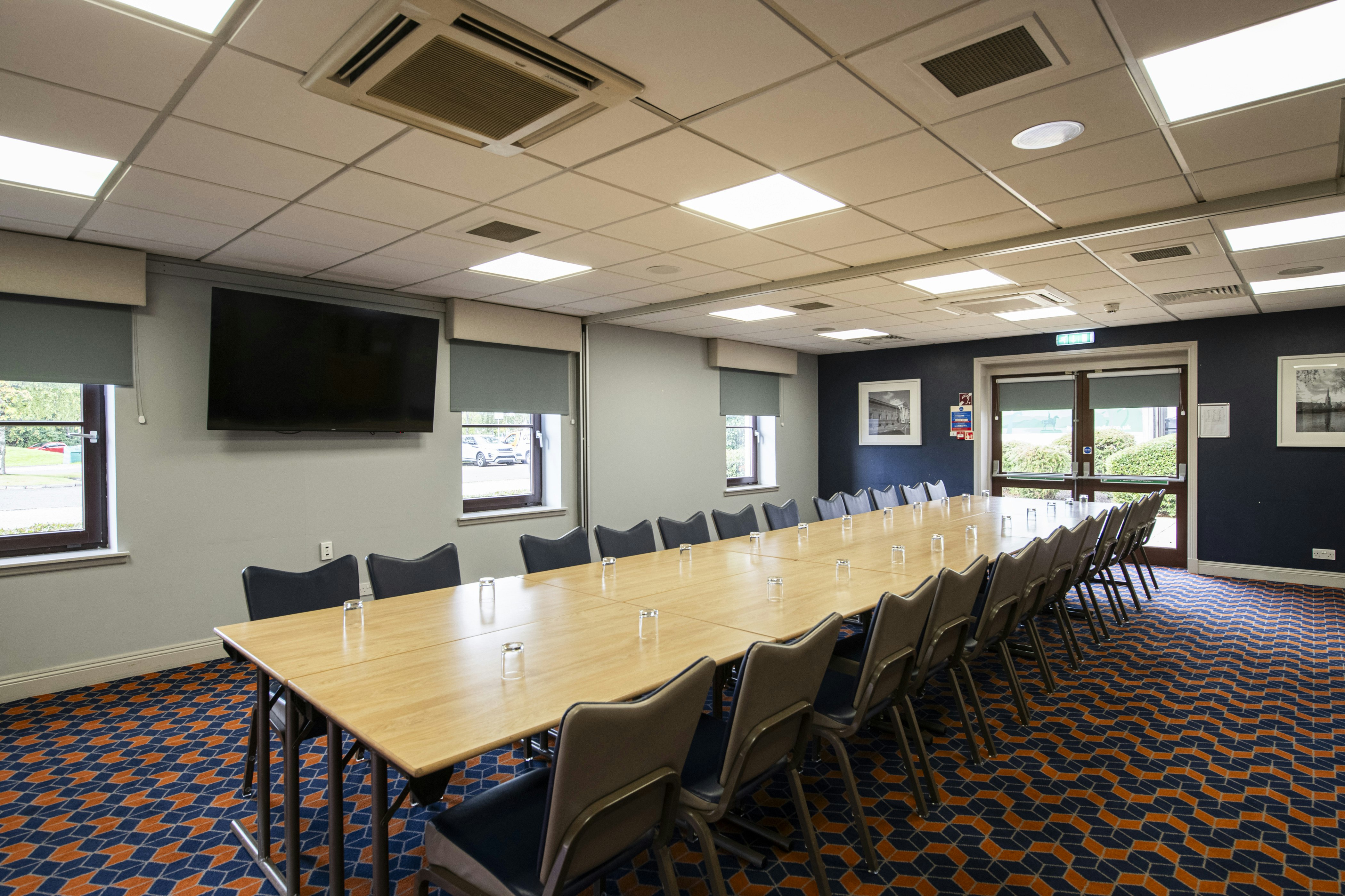 Holiday Inn Express Perth 59/72