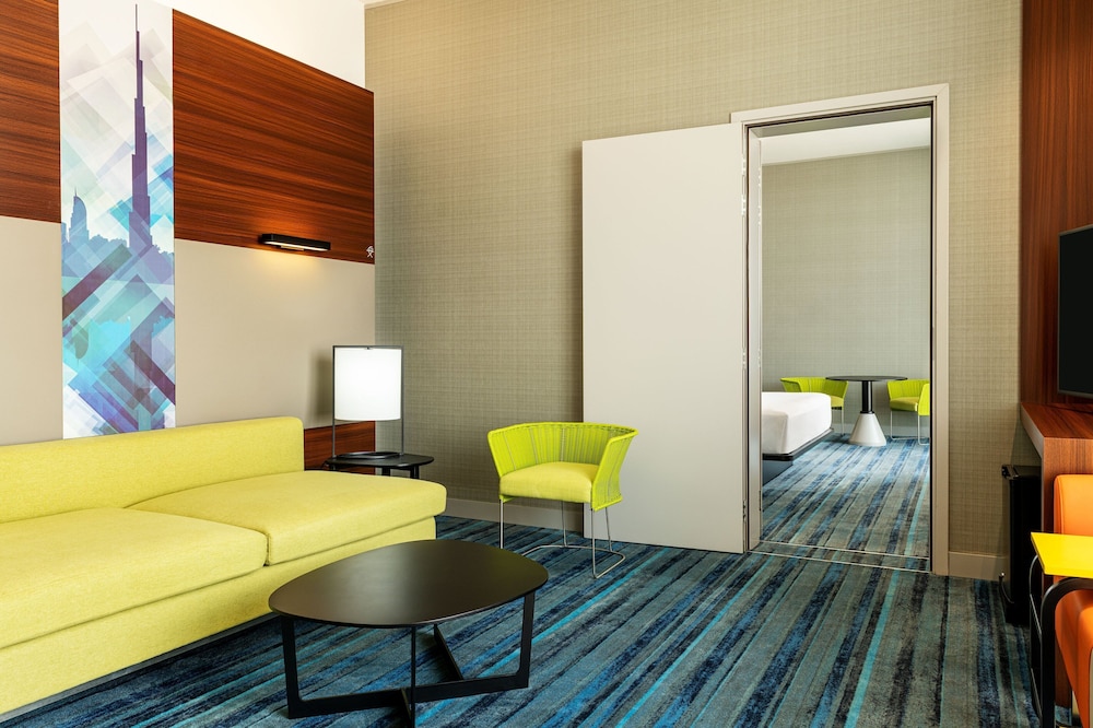 Aloft Dubai South 14/38