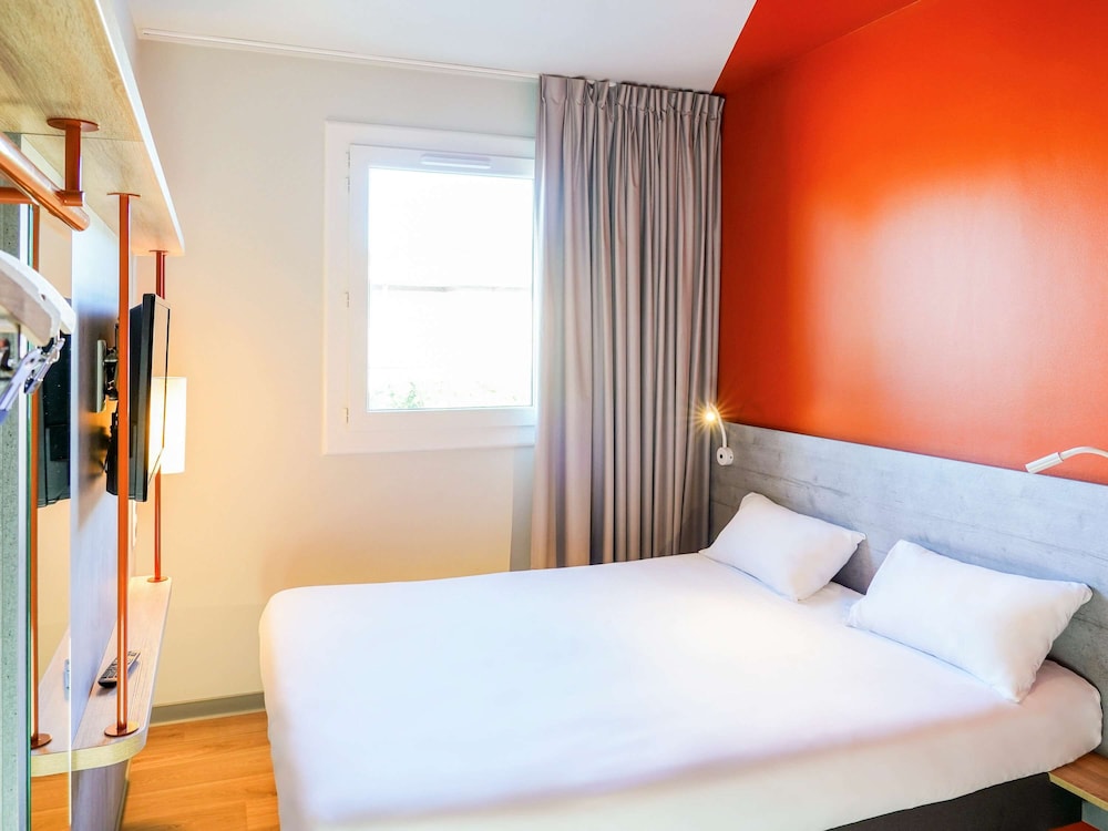 Ibis Aubenas 9/50