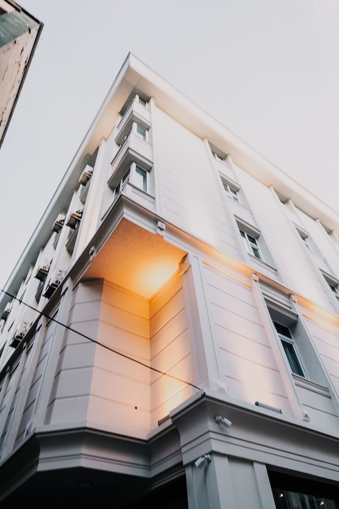 Business Life Hotel Bakirkoy 5/40