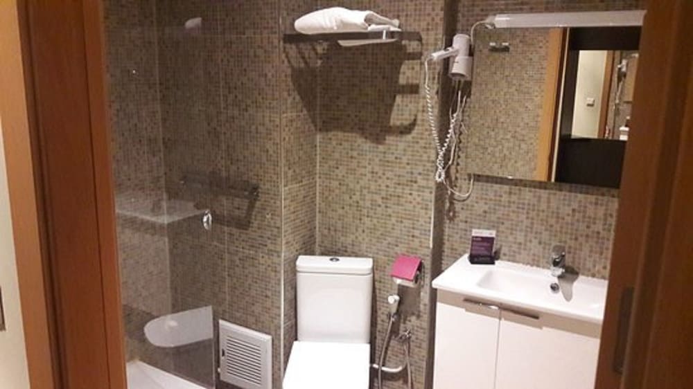 Junior Suite, Queen Bed