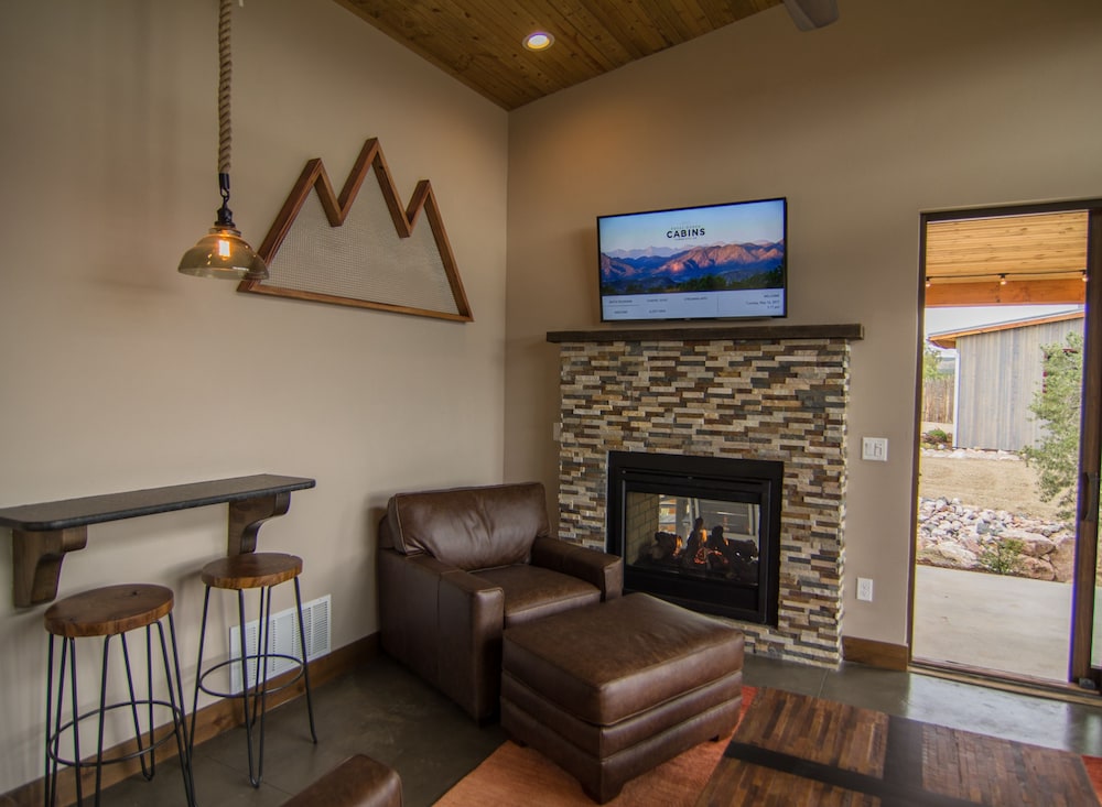 Royal Gorge Cabins 52/69