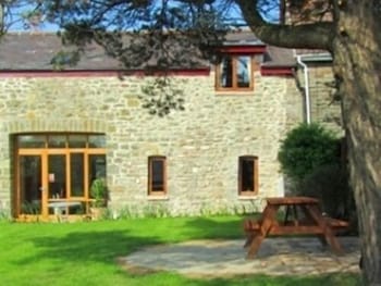 The Barn B and B 4/49