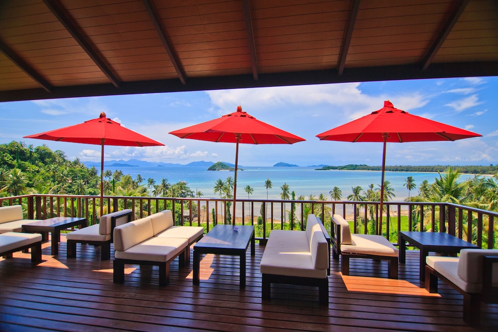 Islanda Resort Hotel 56/63