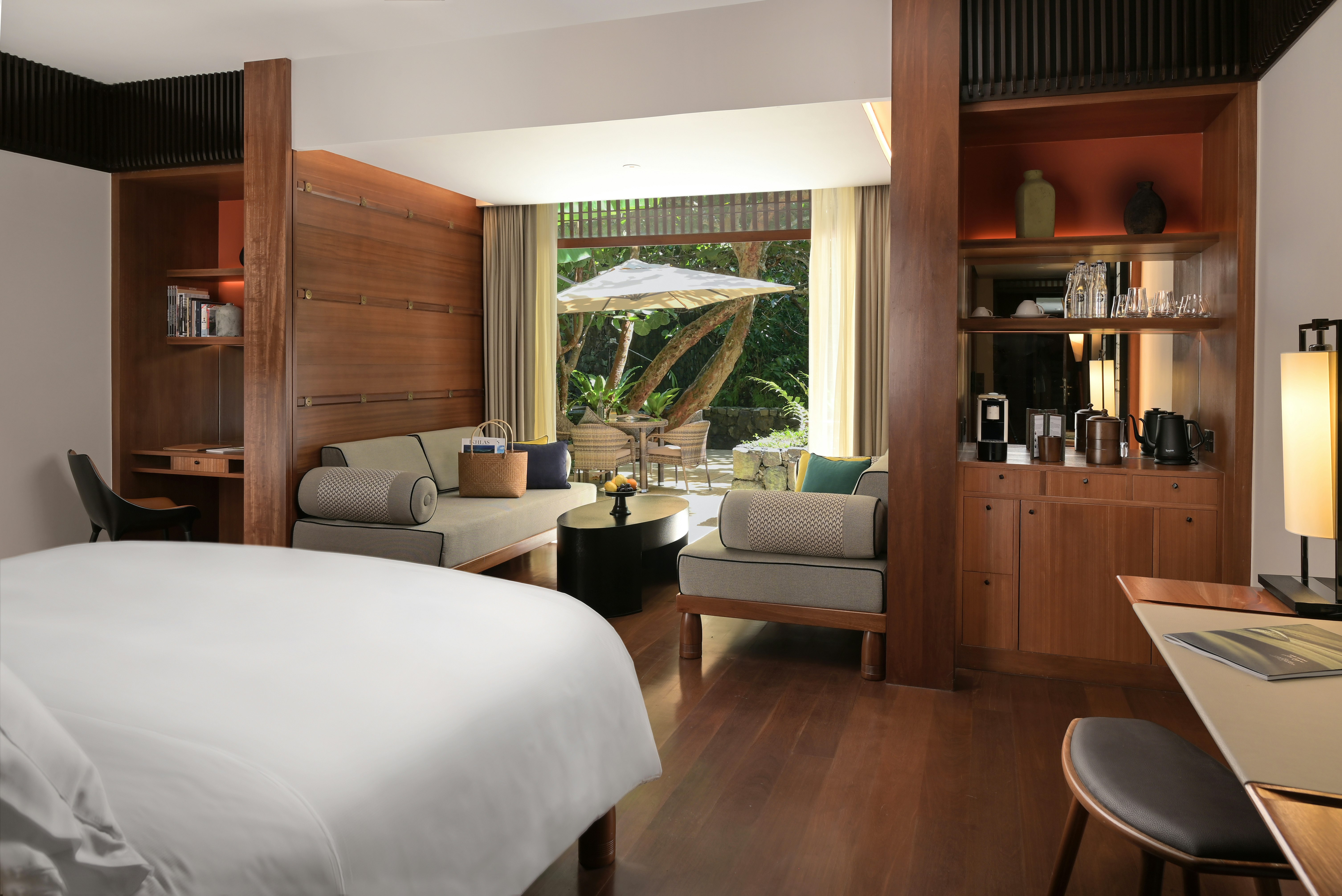 Canopy, Garden, Twin Beds